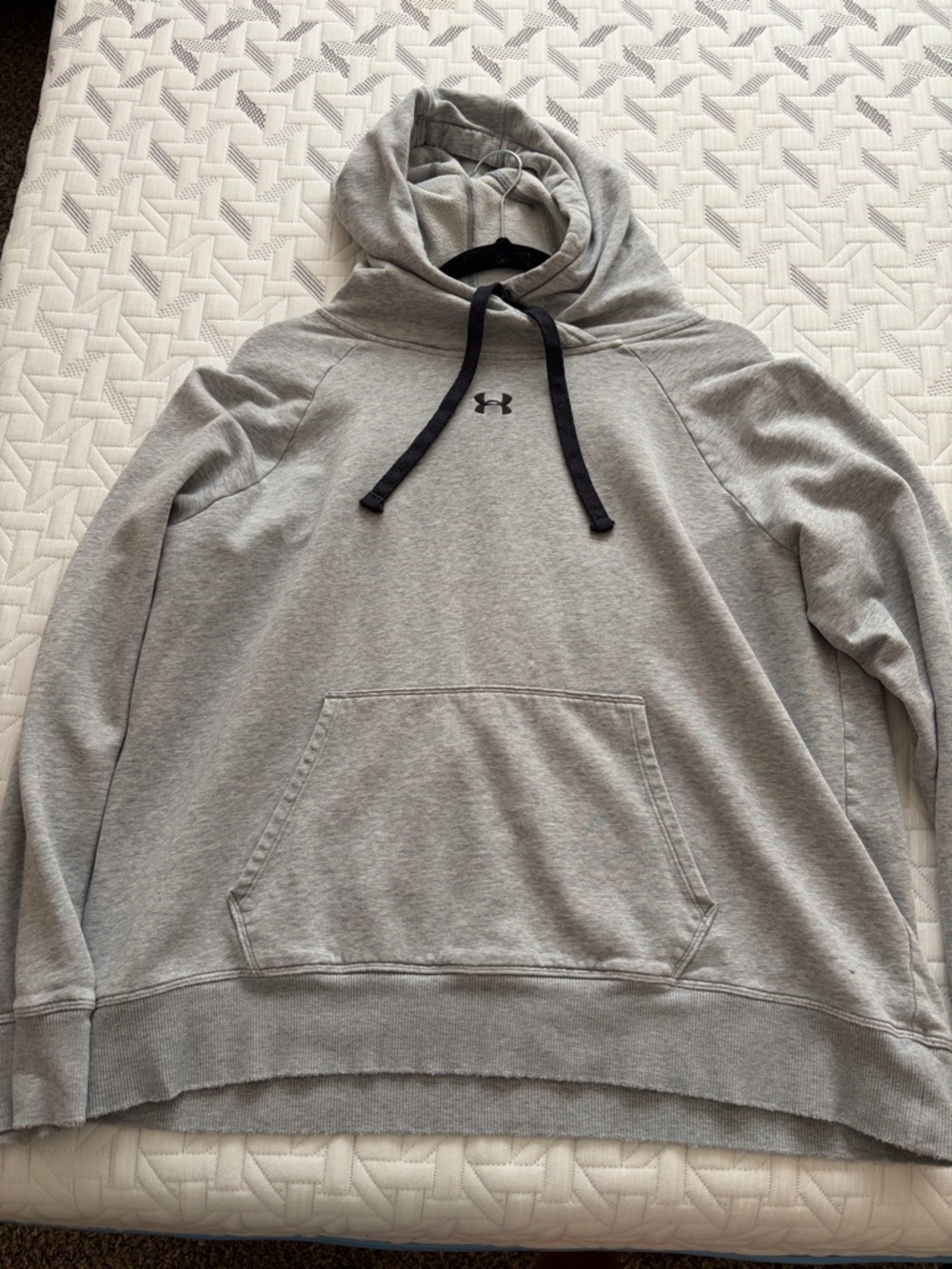 Under Armour Light Gray Men’s Pullover Hoodie with Black Drawstrings